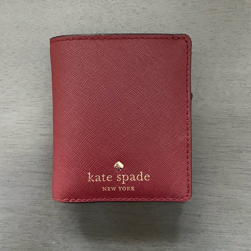 Kate Spade Cedar Street Stacy Wallet (Small)
